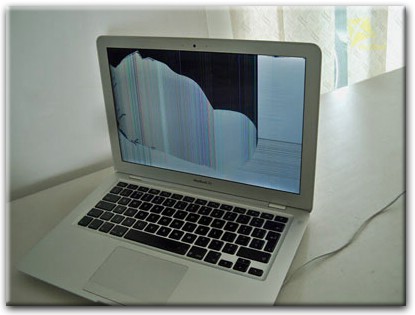 Замена матрицы Apple MacBook в Севастополе